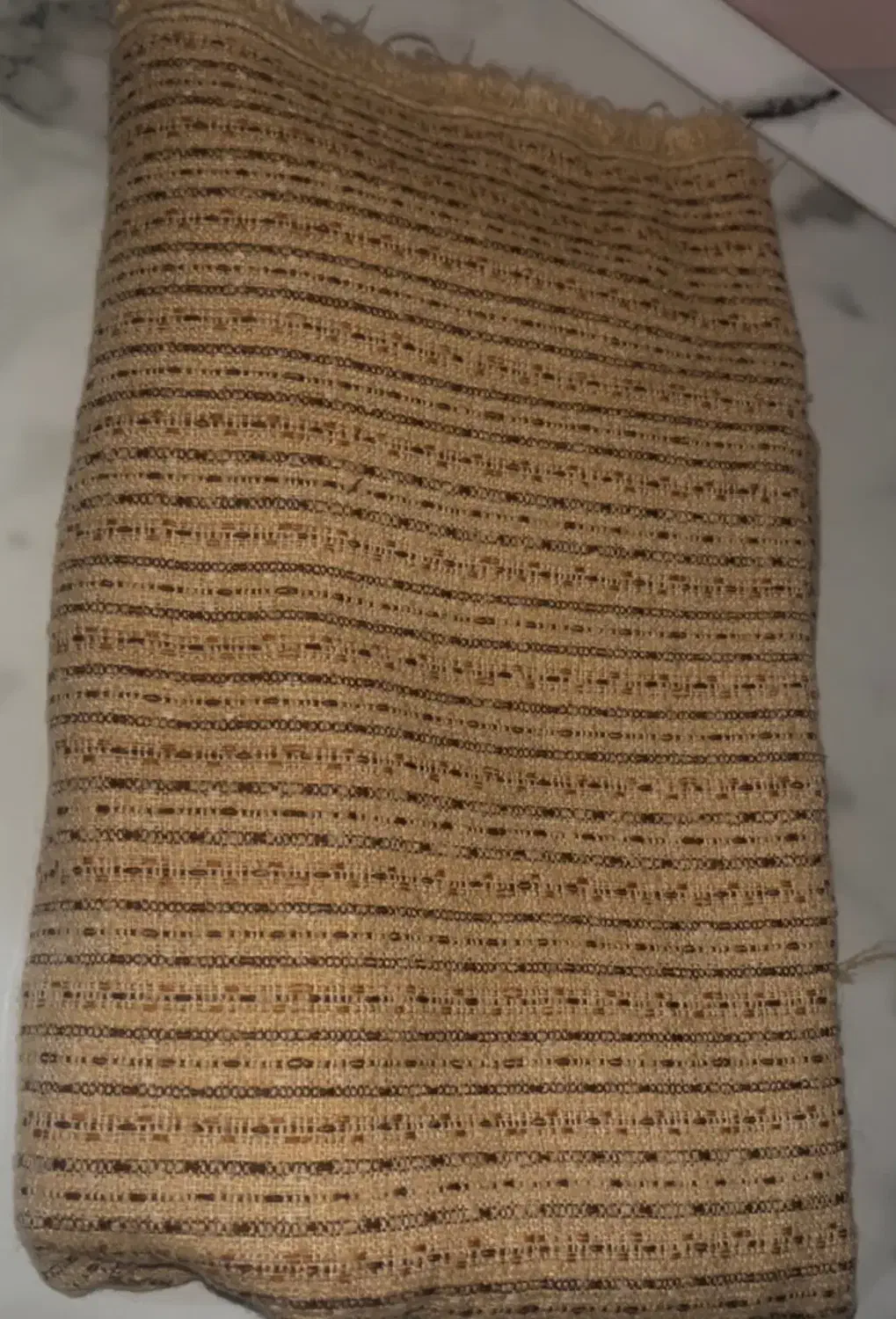 پارچه طاقه آخر|لباس|اردبیل, |دیوار