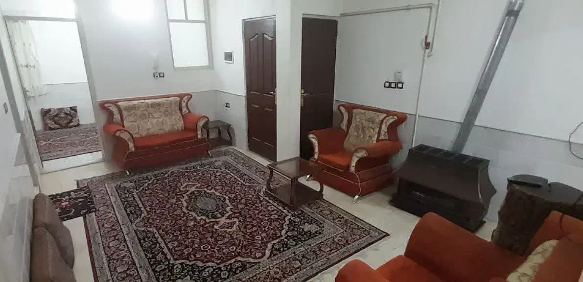 اجاره طبقه بالا صفائیه بلوار پاسداران|اجارهٔ مغازه و غرفه|یزد, |دیوار