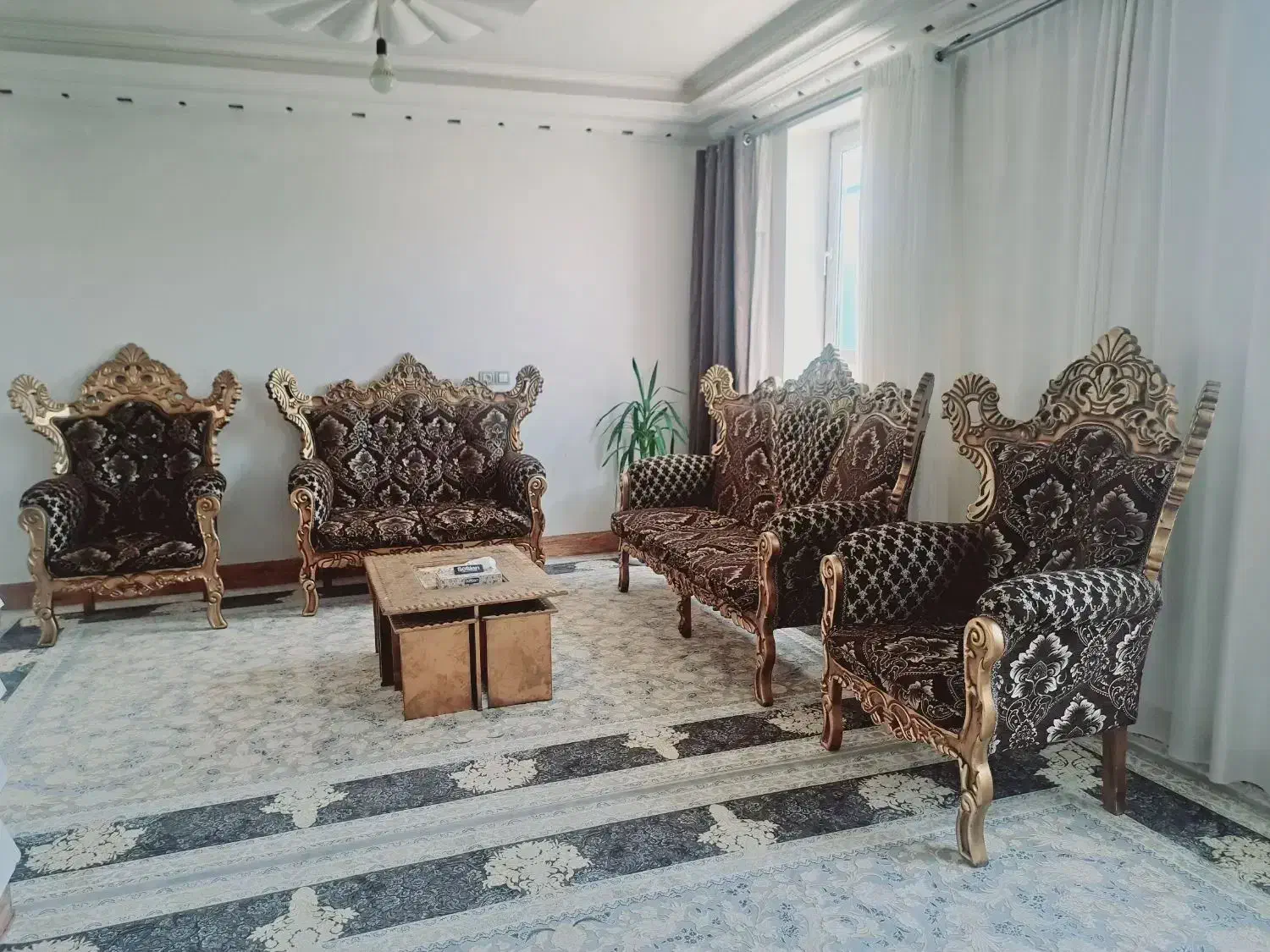مبل سلطنتی هفت نفره|مبلمان خانگی و میز عسلی|یاسوج, |دیوار