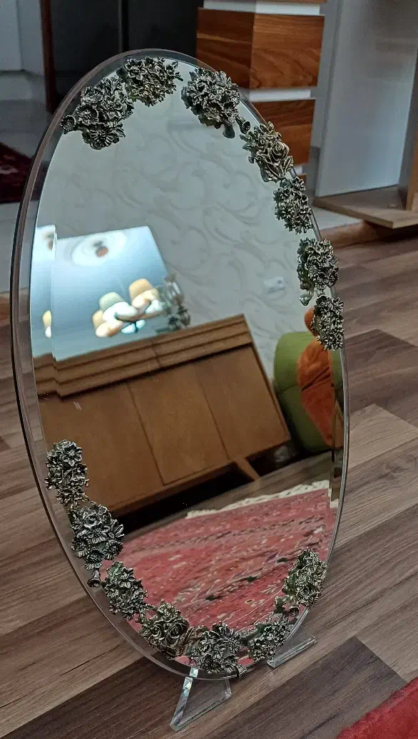 آینه و شمعدان|آینه|قزوین, |دیوار