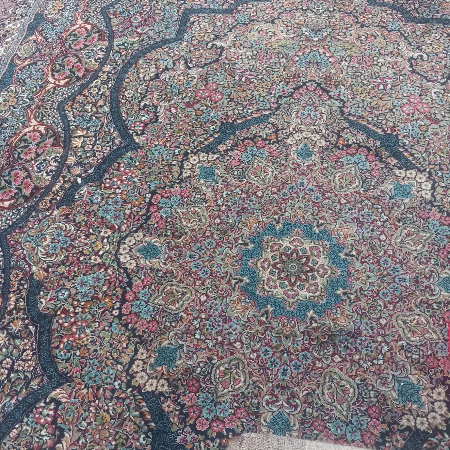 دوعدد فرش نه متری|فرش|دهگلان, |دیوار