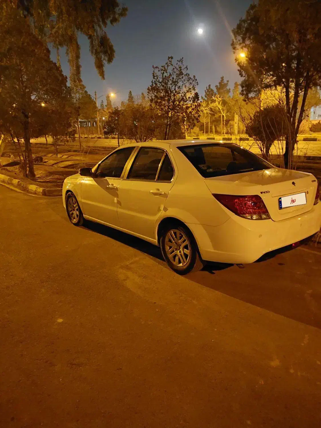 دنا ۹۴ سفید|خودرو سواری و وانت|خمینی‌شهر, |دیوار