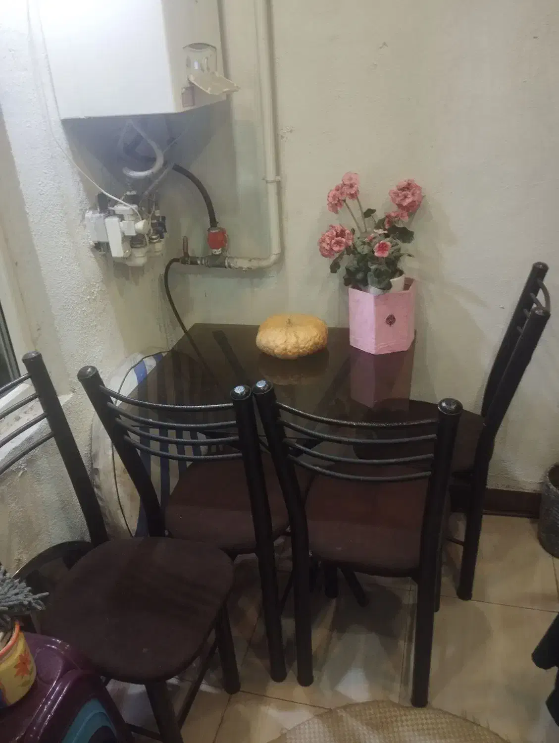 میز ناهارخوری ۴نفره|میز و صندلی غذاخوری|رشت, کوی مهر|دیوار