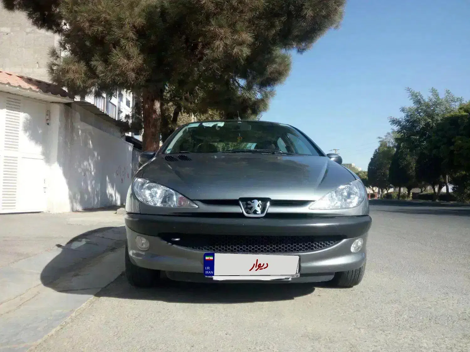 پژو ۲۰۶ صندوق دار V8 مدل دی ماه ۹۶|خودرو سواری و وانت|کرج, کوی زنبق|دیوار