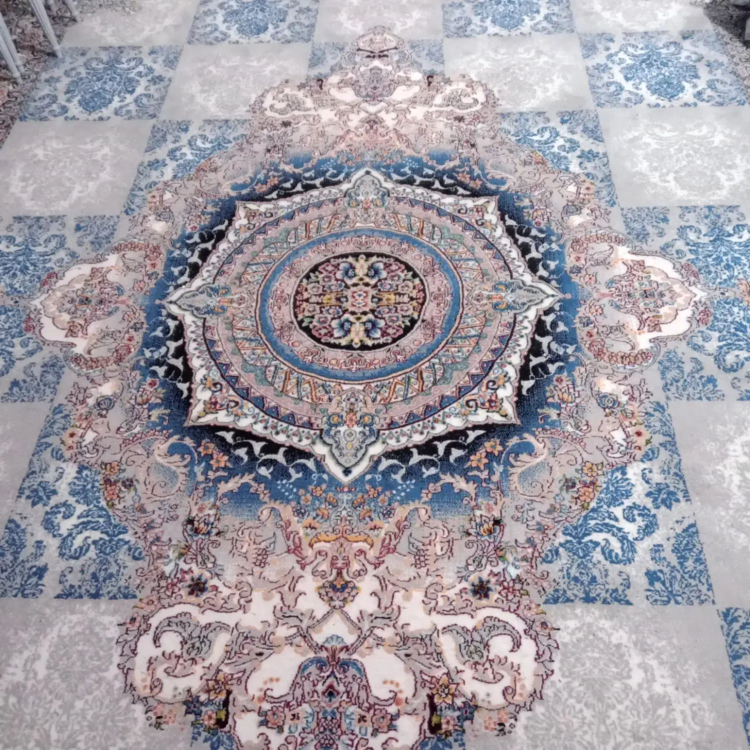 فرش|فرش|مشهد, میان ولایت|دیوار