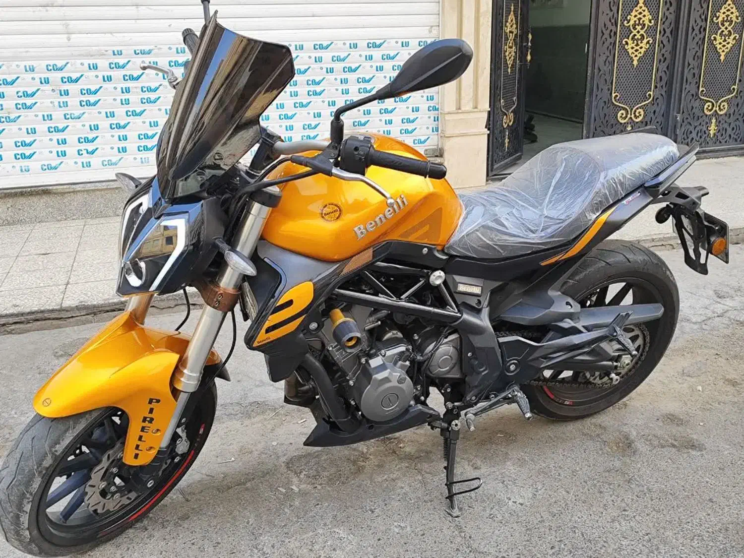 موتور بنلی ۳۰۰ سی سی طلایی|موتورسیکلت|قم, علی آباد|دیوار