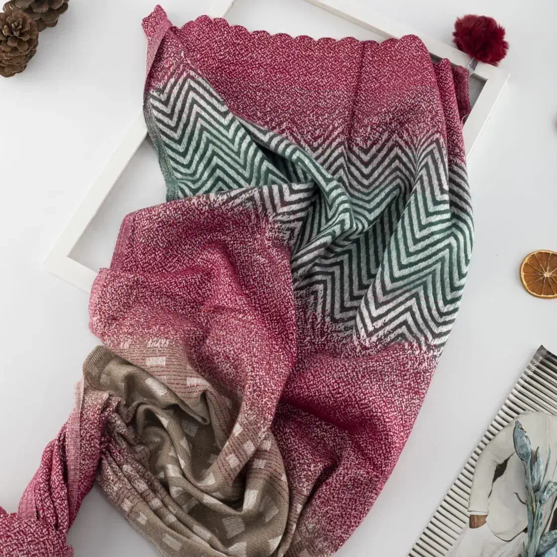 شال|لباس|اصفهان, درب سیبه علیا|دیوار