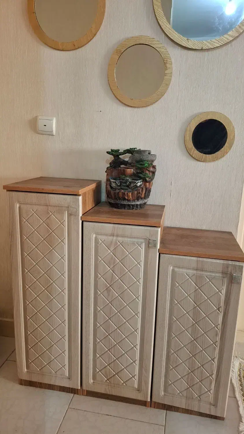 جاکفشی در حد نو مناسب جهیزیه|جاکفشی، کمد، دراور|باقرشهر, |دیوار