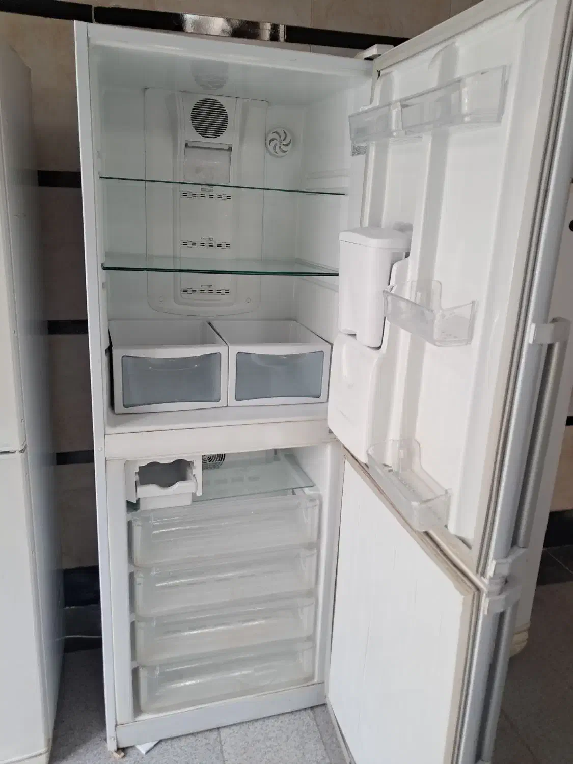 یخچال فریزر. الکتروجنرال|یخچال و فریزر|نسیم‌شهر, |دیوار