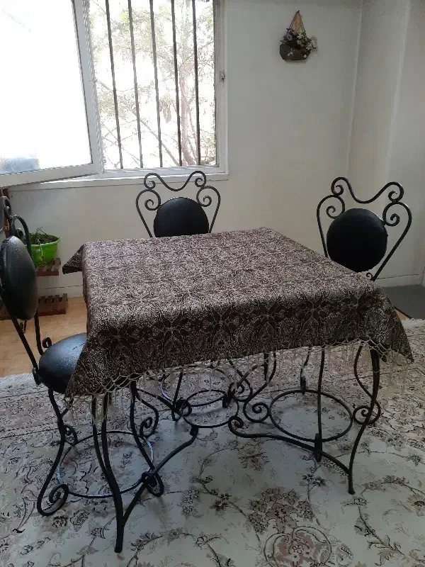 نهار خوری محکم وسنگین ۳نفره|مبلمان خانگی و میز عسلی|تهران, کوی نصر مهرآباد|دیوار