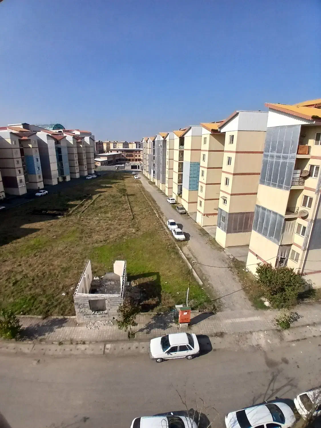 آپارتمان طبقه چهارم تک خواب(تخلیه)|فروش آپارتمان|رشت, کوی غلام نیا|دیوار