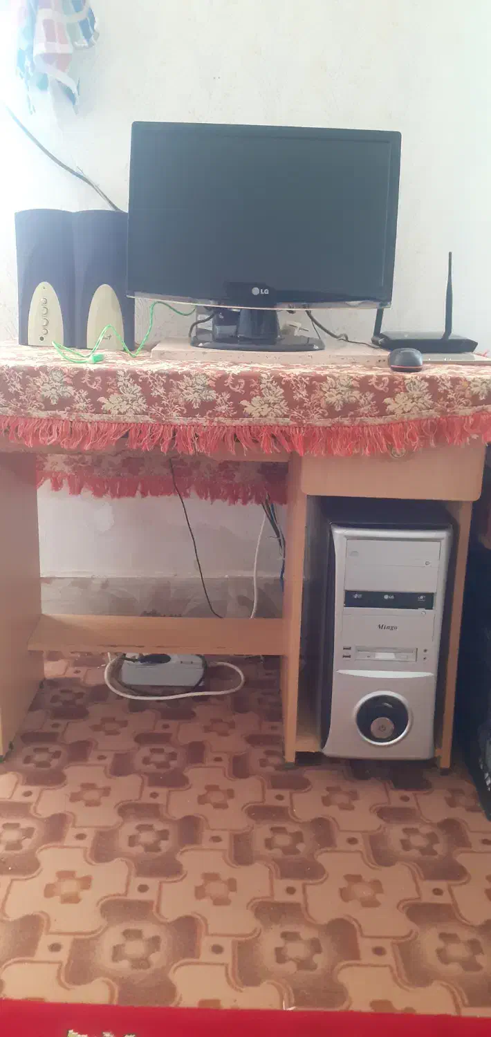 کامپیوتر|رایانه رومیزی|خنداب, |دیوار