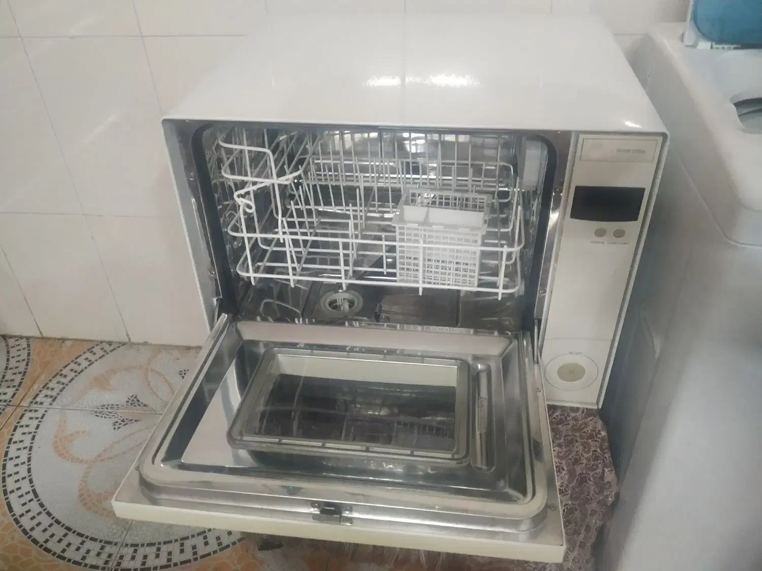 ماشین ظرفشویی|ماشین ظرفشویی|یزد, |دیوار