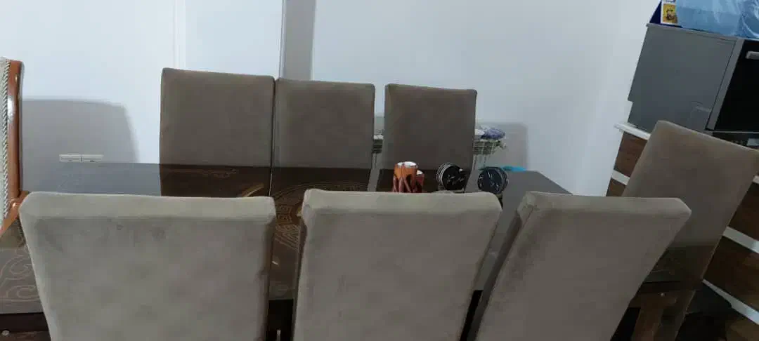 میز غذا خوری ۸ نفره کاملا سالم|میز و صندلی غذاخوری|لاهیجان, شقایق|دیوار