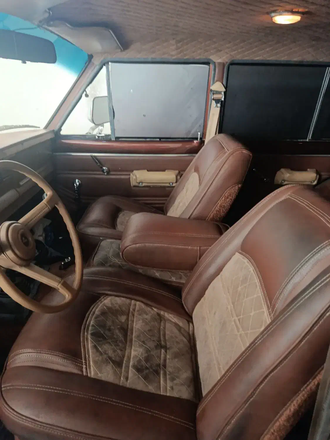 جی‌پ چروکی چیف هشت سیلندر ضد گلوله|خودرو سواری و وانت|تهران, صادقیه|دیوار