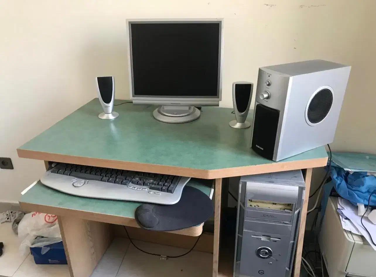 میز کامپیوتر|میز تحریر و کامپیوتر|تهران, تهران‌نو|دیوار