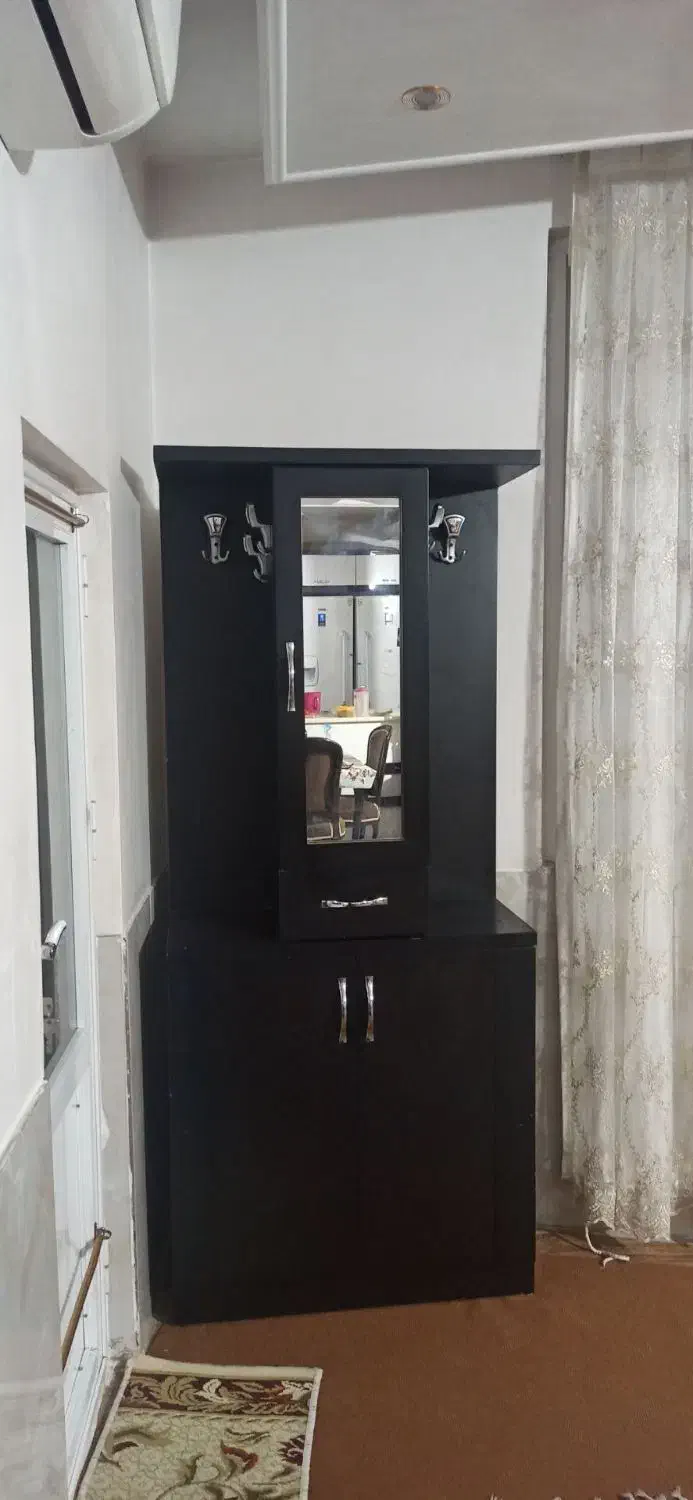 جاکفشی|جاکفشی، کمد، دراور|آبیک, |دیوار