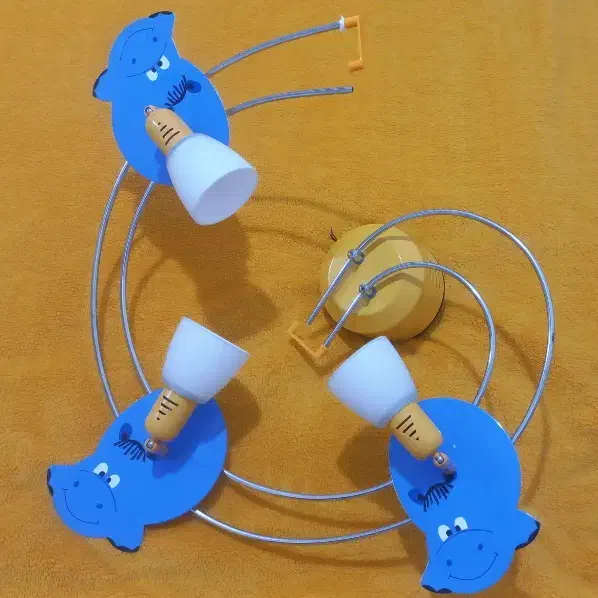 لوستر اتاق کودک|لوستر و چراغ آویز|کرج, کمالشهر|دیوار