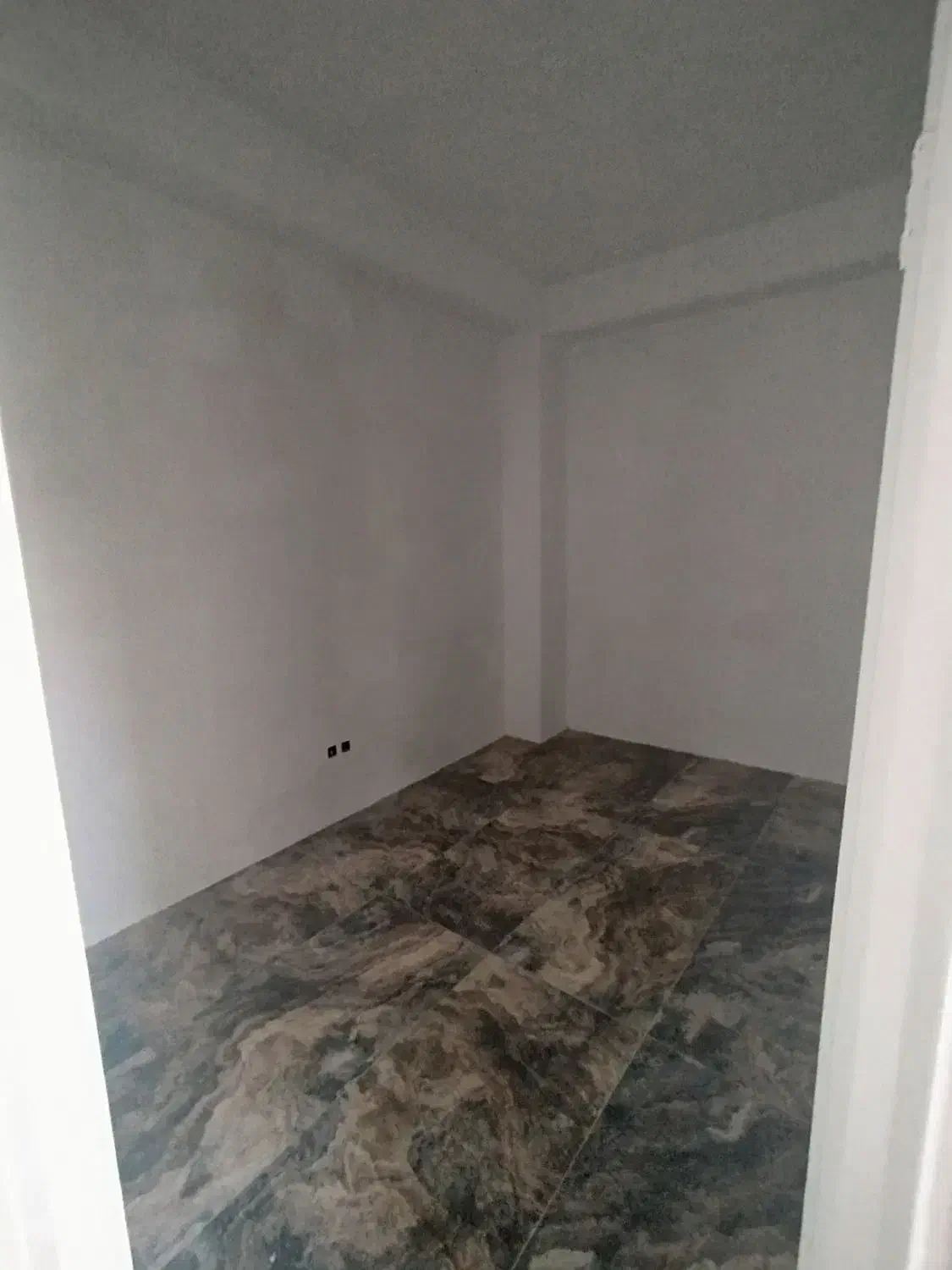 فروش واحد کلید اول برخیابان گلسرخی|فروش آپارتمان|بروجرد, |دیوار