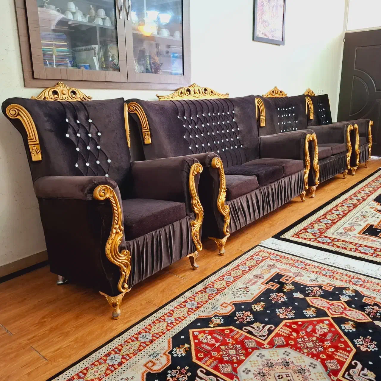 فروش  تعداد زیادی مبل|مبلمان خانگی و میز عسلی|شیراز, کوزه گری|دیوار