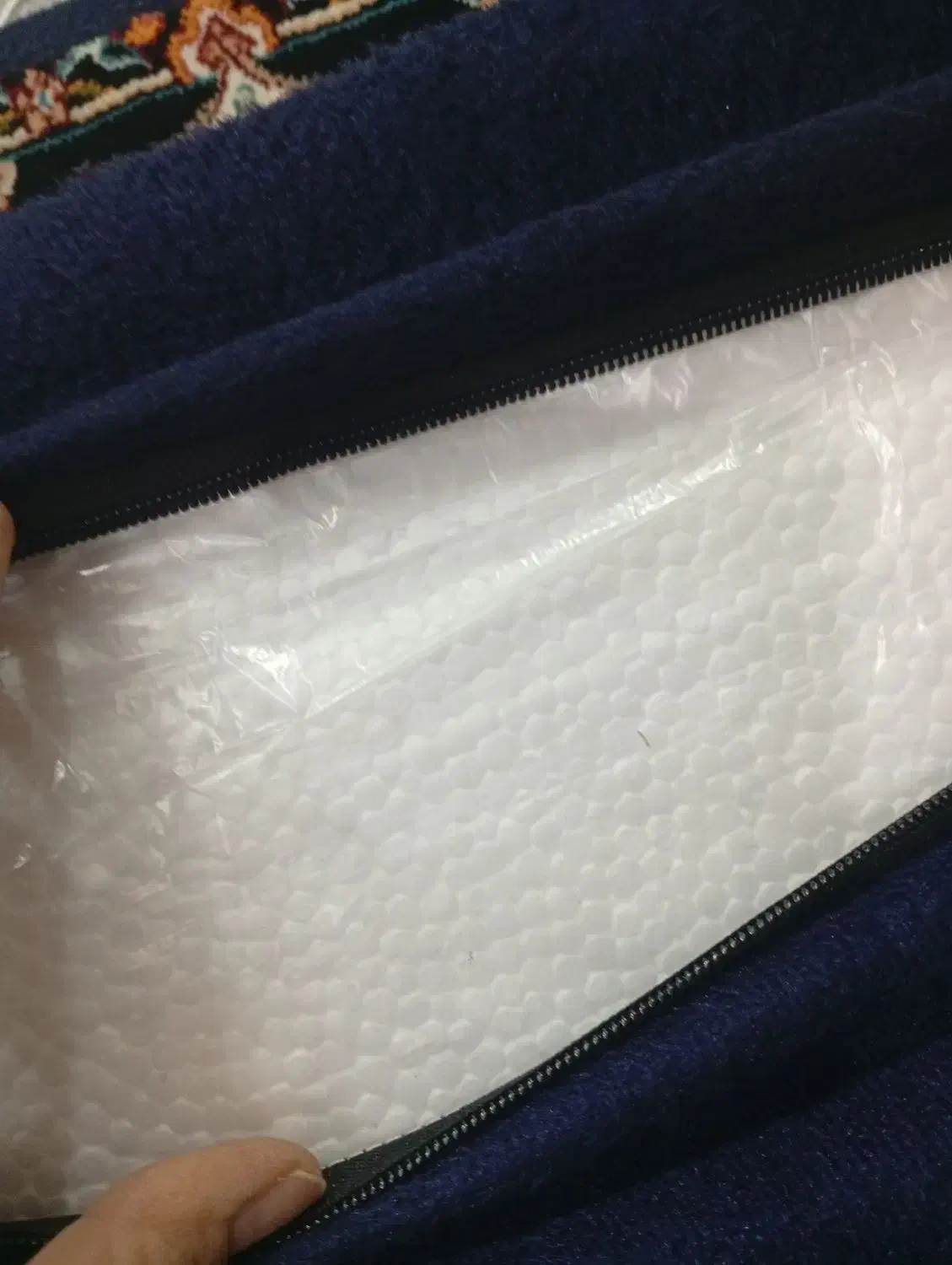 دو عدد پشتی نو سورمه ای رنگ|پشتی|شاهینشهر, شهرک گلدیس|دیوار