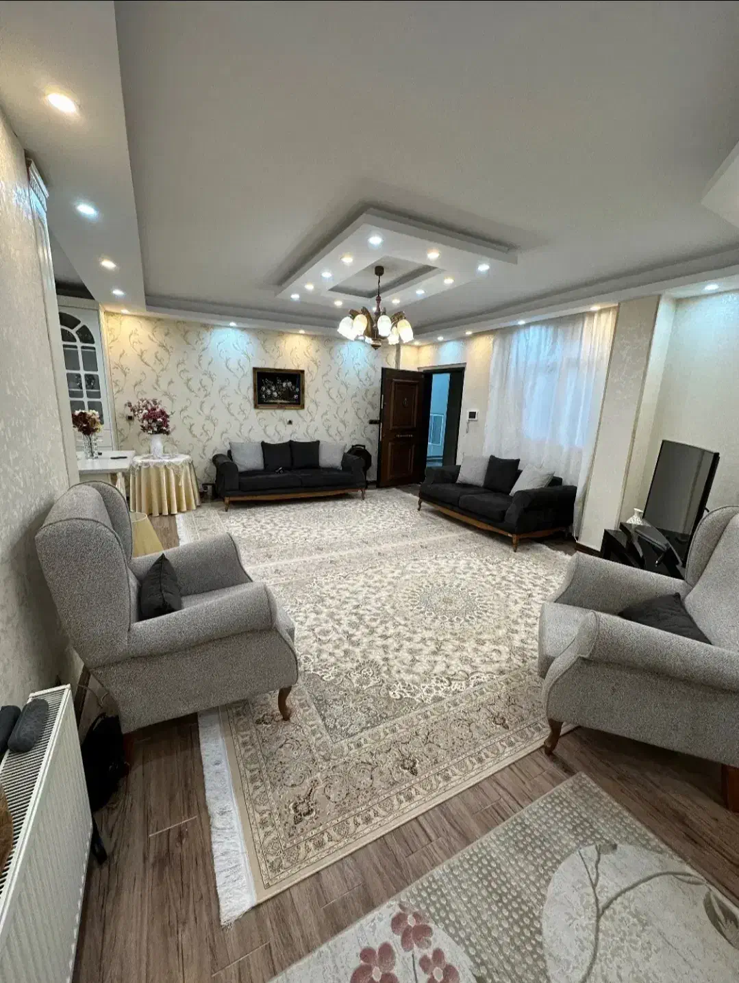 ۸۳متر سه راه سرو ۸ واحدی ۷۵۰ میلیون نقدی سندار|فروش آپارتمان|ملارد, |دیوار