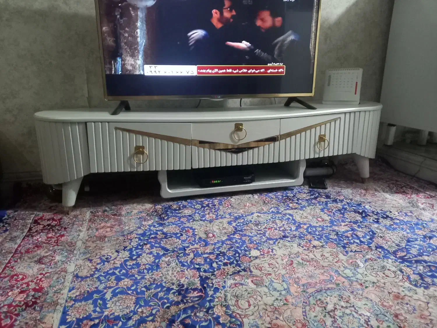 میز تلویزیون کنسول آینه|میز تلویزیون|کرج, شاهینویلا|دیوار