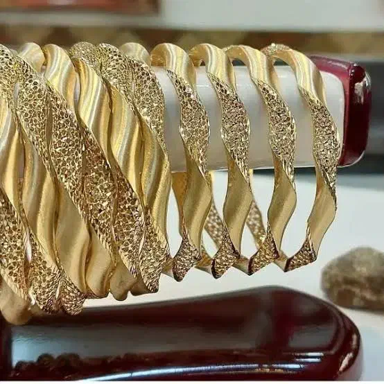 النگوعمارتی ط ل ا|جواهرات|قم, تولید دارو و یخچال|دیوار