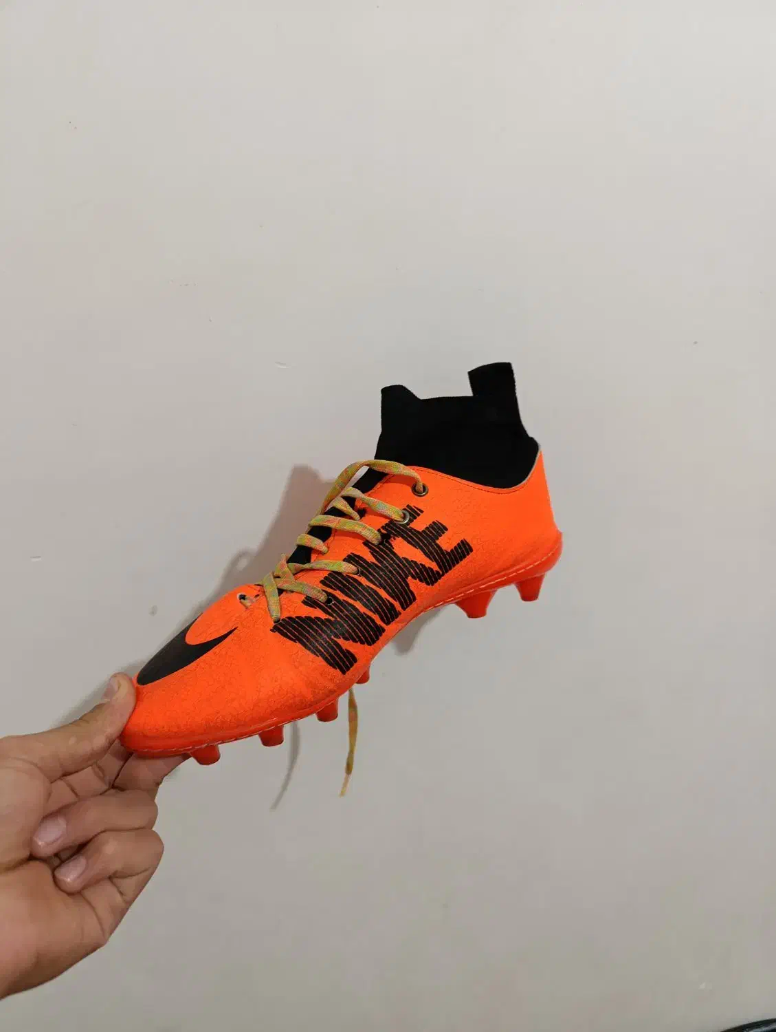 کفش فوتبال|کیف، کفش، کمربند|جلفا, |دیوار