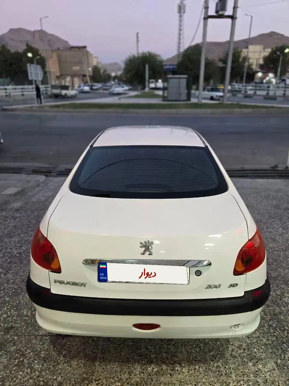 206SDمدل 93 موتور تیو فایو|خودرو سواری و وانت|خرمآباد, |دیوار