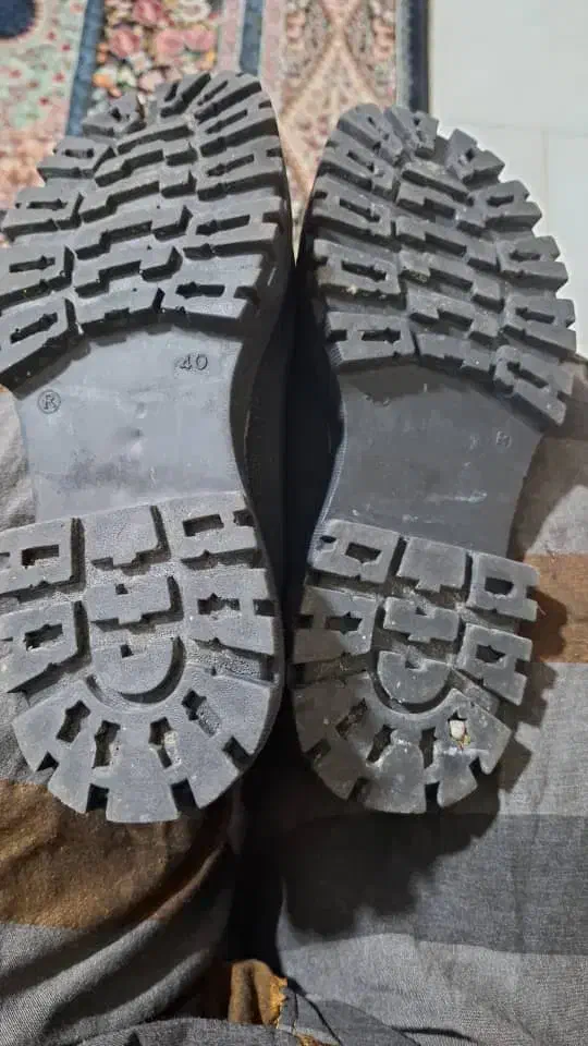 نیم بوت بعلت سایز نبودن|کیف، کفش، کمربند|آستارا, |دیوار