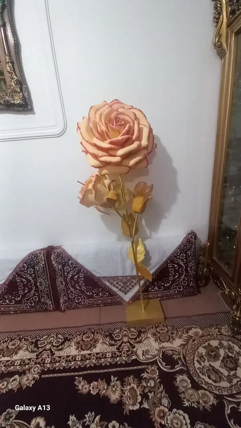 گل ایستاده در حدنو|گل مصنوعی|سراب, |دیوار