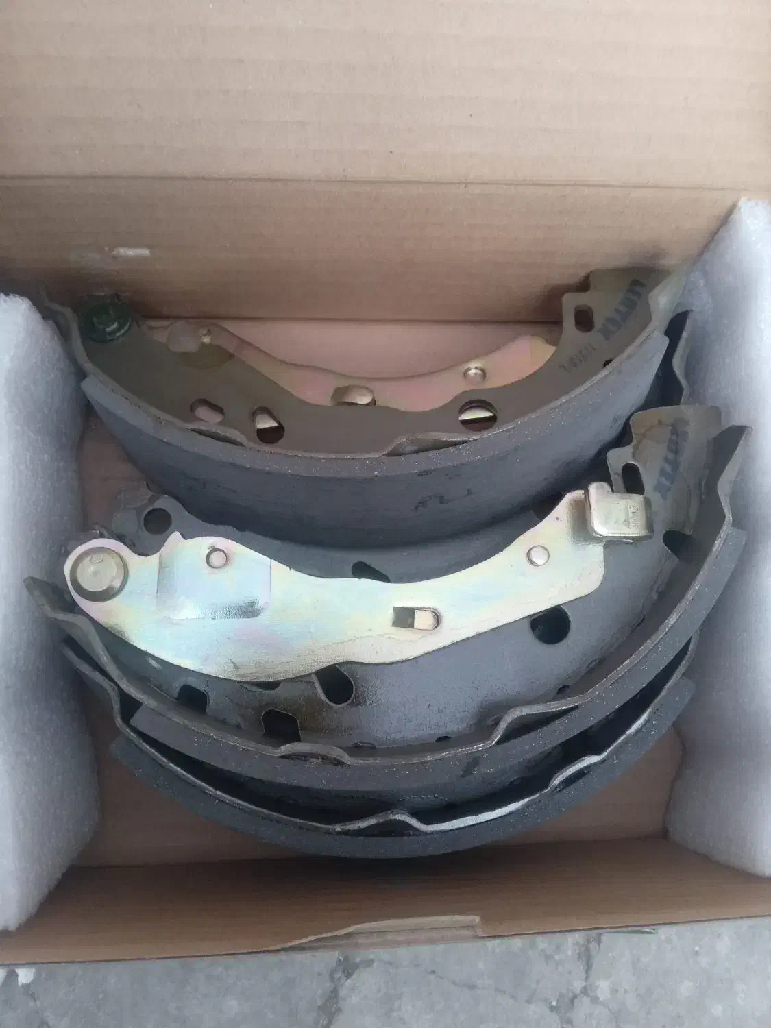 فروش سه دست لنت عقب ال نودوپیکان وانت|قطعات یدکی و لوازم جانبی|قرچک, امین آباد|دیوار