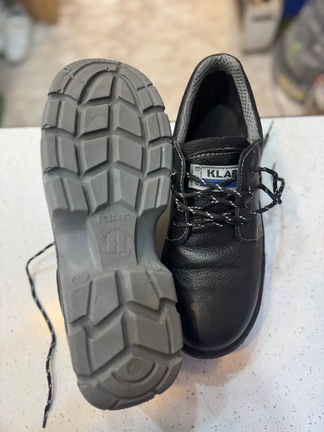 کفش کار نوک اهنی سایز۴۴|کیف، کفش، کمربند|رشت, حمیدیان|دیوار