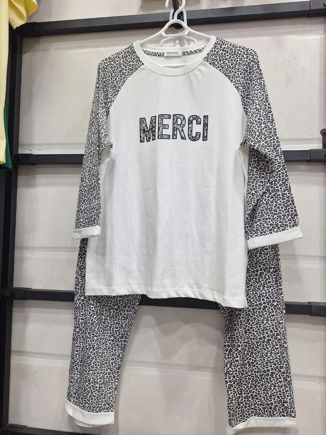 ست mercy|لباس|دیلم, |دیوار