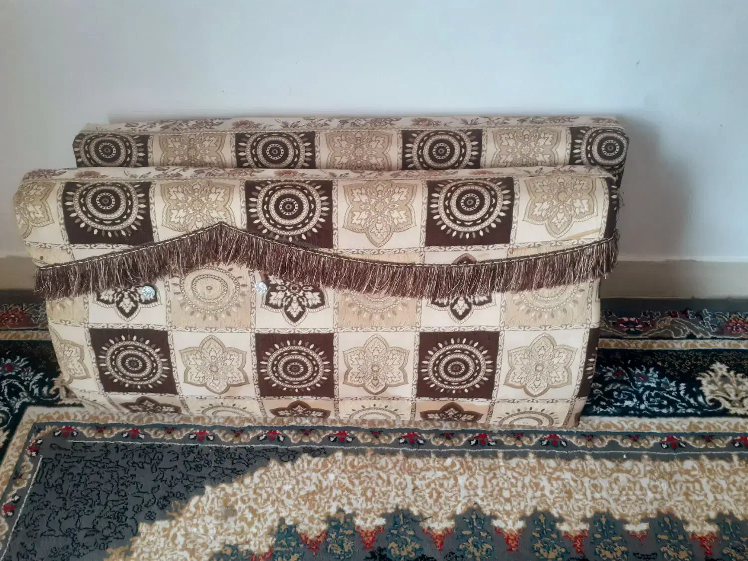 4عدد پشتی در حد نو به فروش میرسد|پشتی|بندرعباس, |دیوار