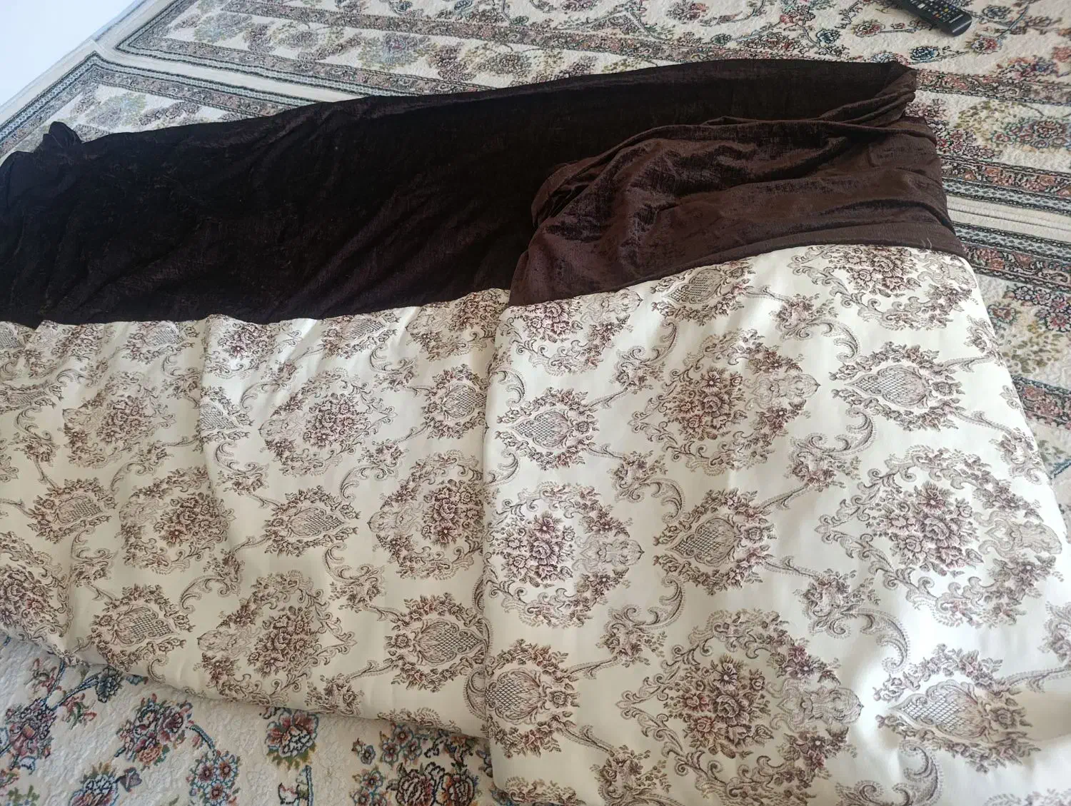 کنار پرده مخمل|پرده، رانر، رومیزی|سنندج, |دیوار