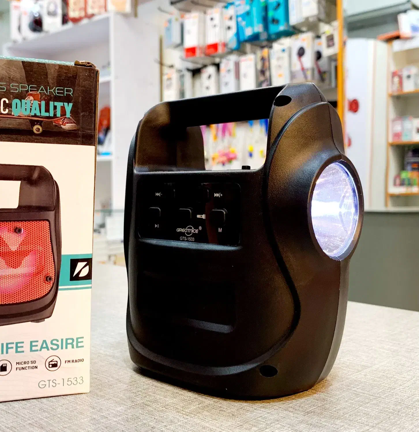 اسپیکر بلوتوثی + چراغ قوه مدل GTS-1533|پخشکننده همراه|کرج, گوهردشت|دیوار