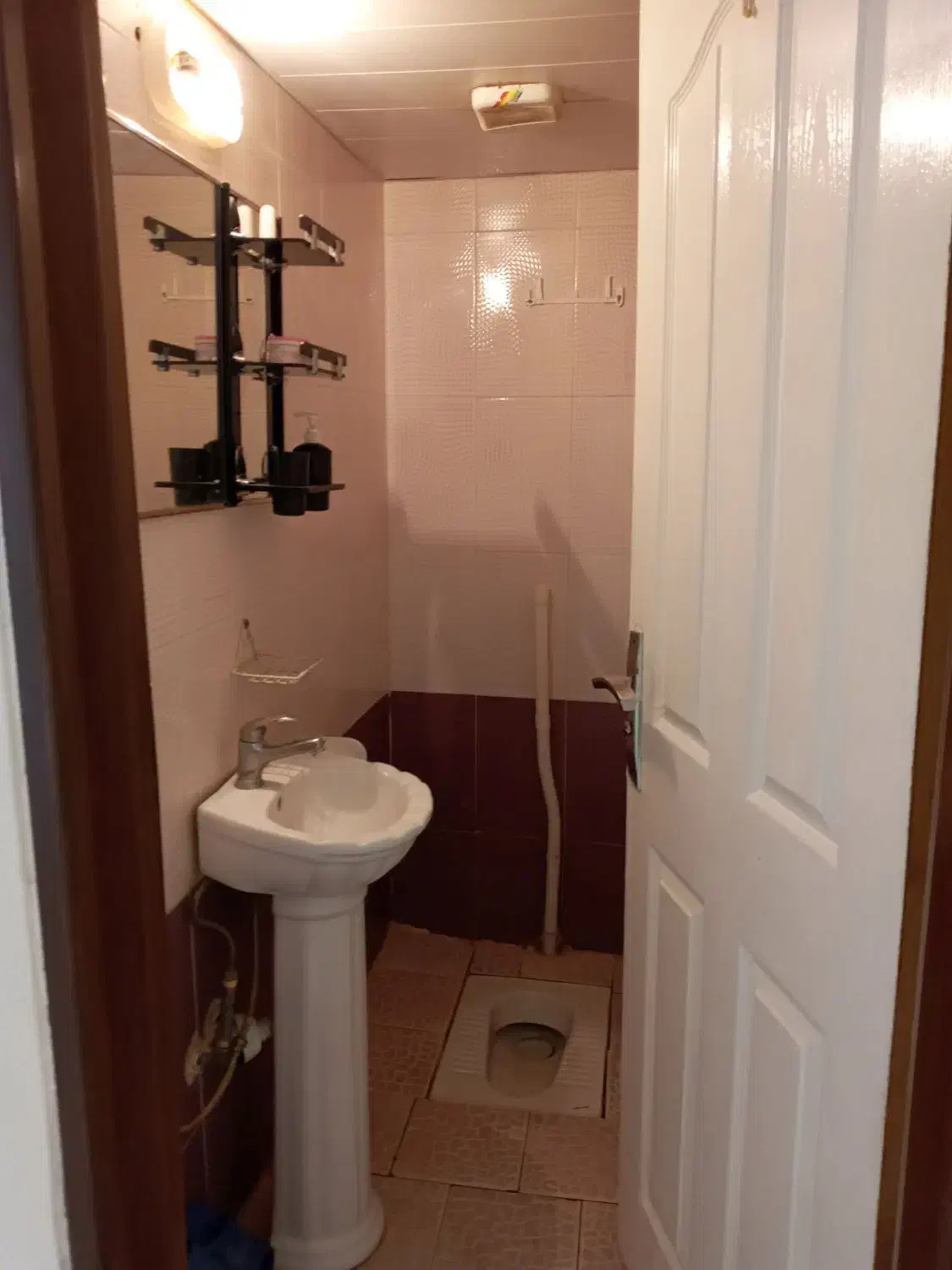 آپارتمان ۵ واحدی طبقه اول گرگاب شهرک|اجارهٔ آپارتمان|شاهینشهر, گرگاب|دیوار