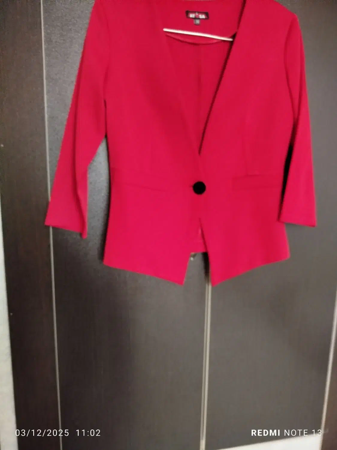 کت تک|لباس|گلبهار, شهر جدید گلبهار|دیوار