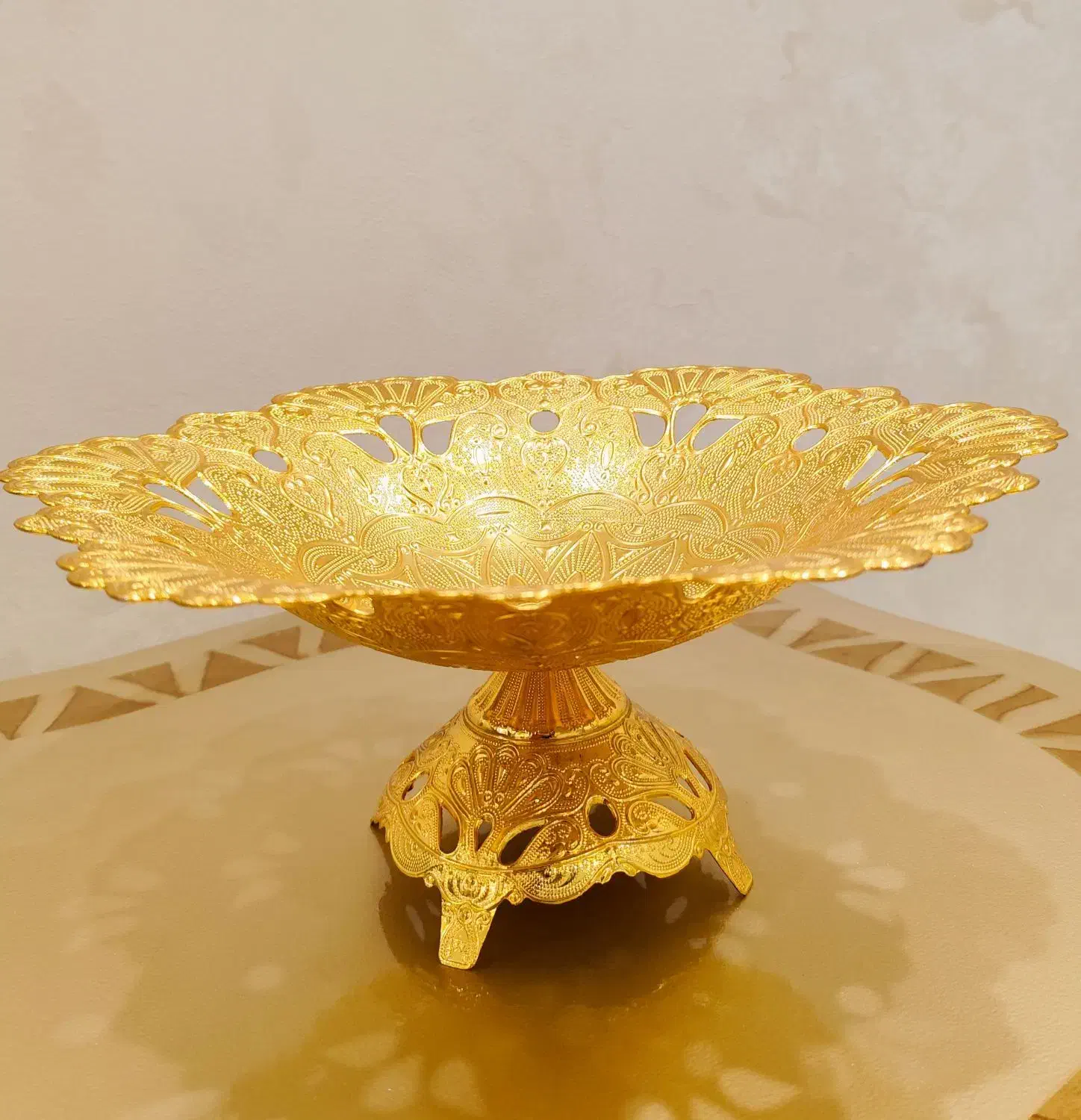 شکلات خوری|ظروف سرو و پذیرایی|کاشان, میانچال|دیوار