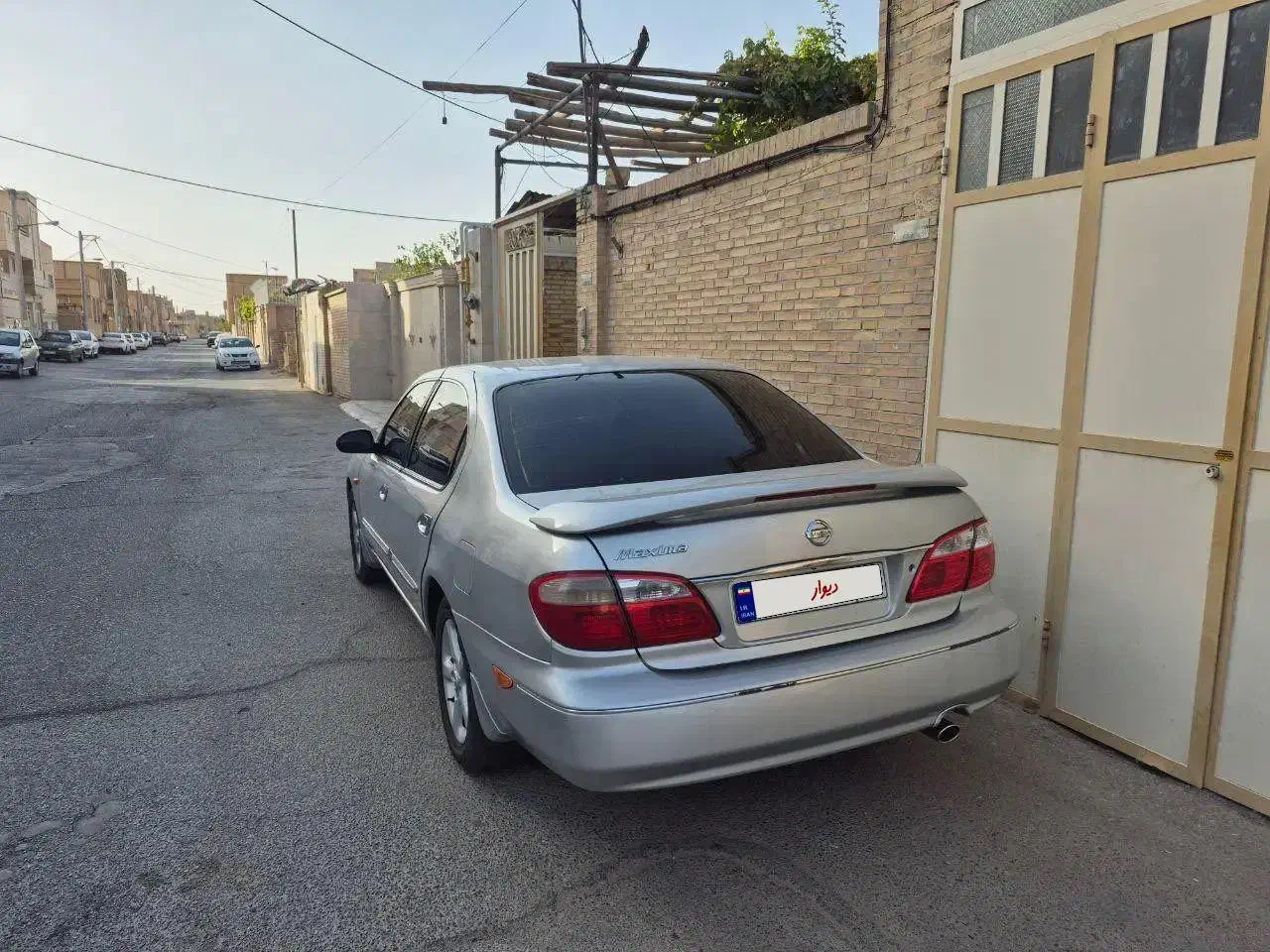 ماکسیما نقره ای|خودرو سواری و وانت|یزد, |دیوار