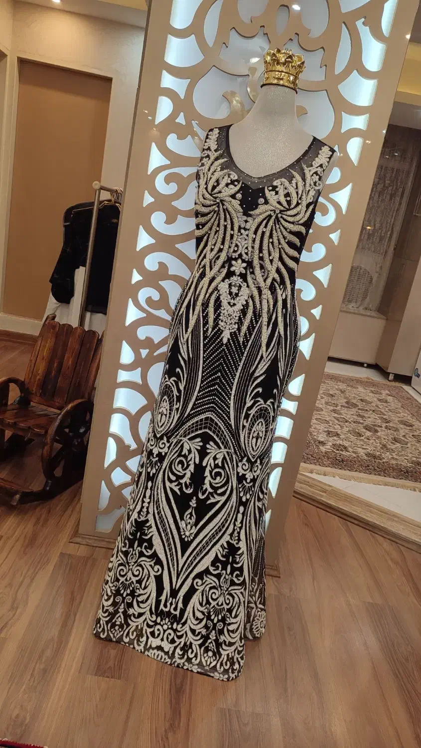 لباس مجلسی|لباس|بناب, |دیوار