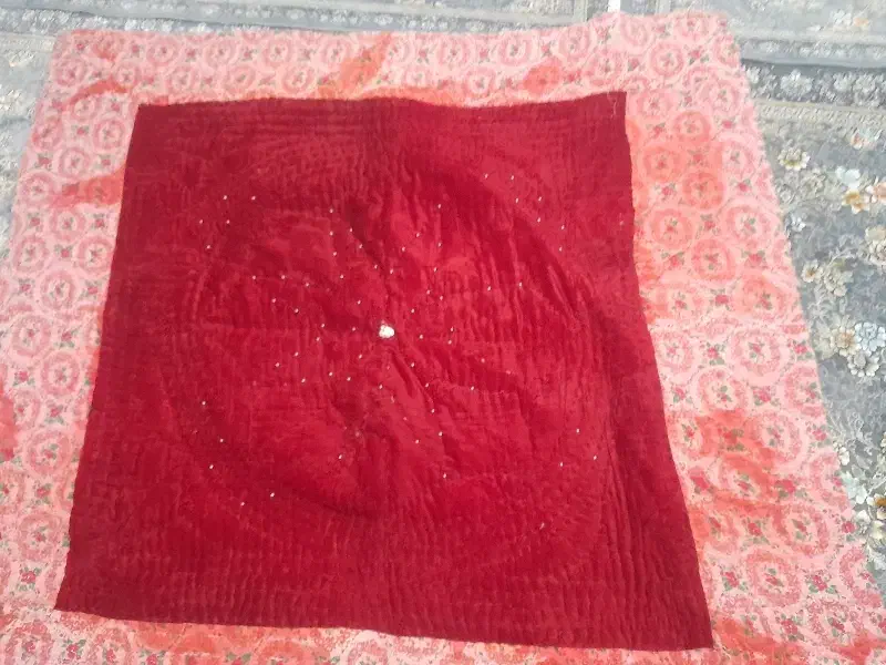 لاحاف بزرگ|رختخواب، بالش، پتو|بهار, |دیوار