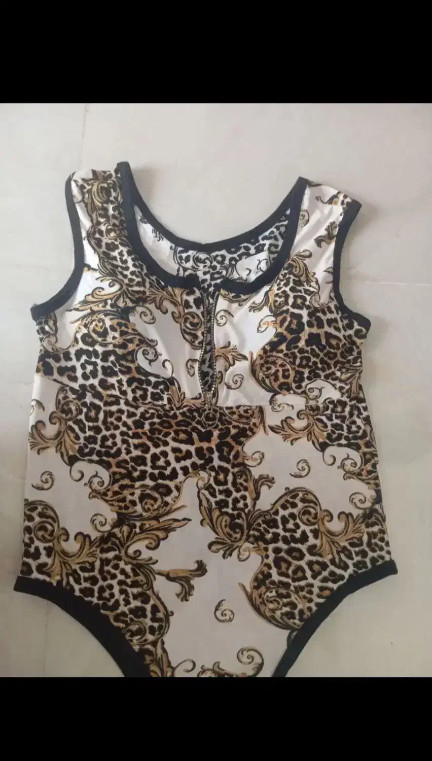 ۳تاپ باهم۳۳۰ت|لباس|آمل, |دیوار