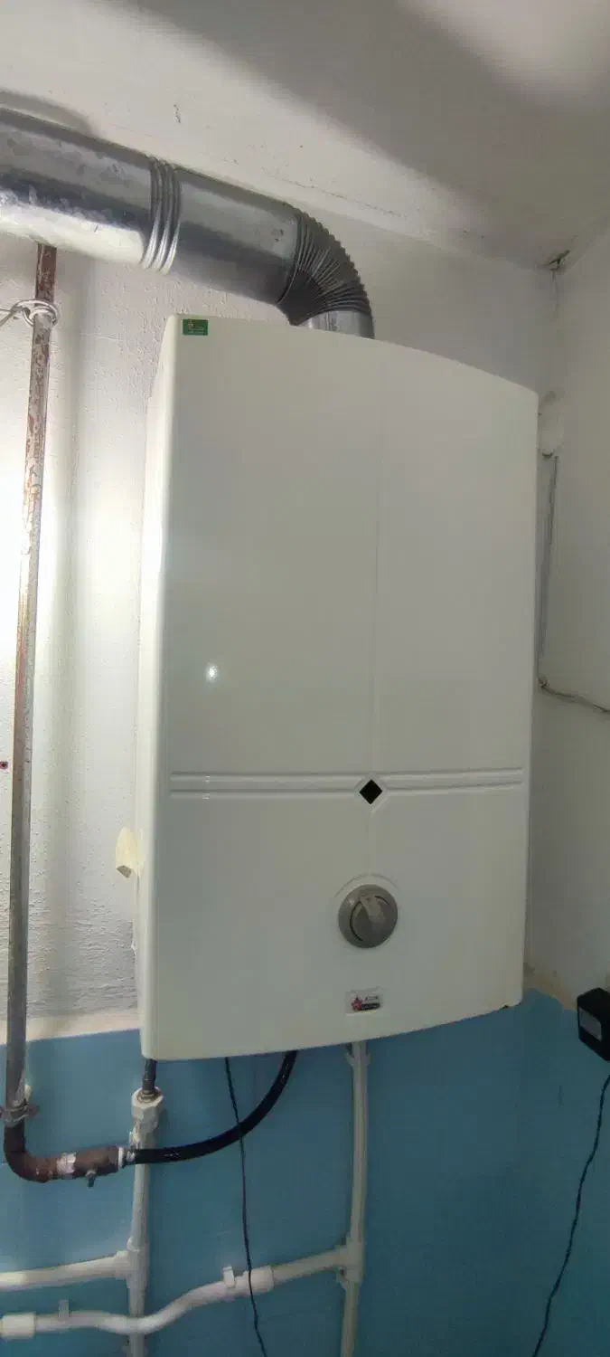 آبگرمکن دیواری بوتان B3218i|آبگرمکن، پکیج، شوفاژ|سردشت, |دیوار