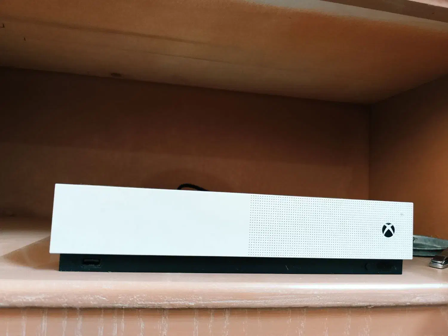 ایکس باکس وان اس ۱ ترا|کنسول، بازی ویدئویی و آنلاین|قم, انسجام|دیوار