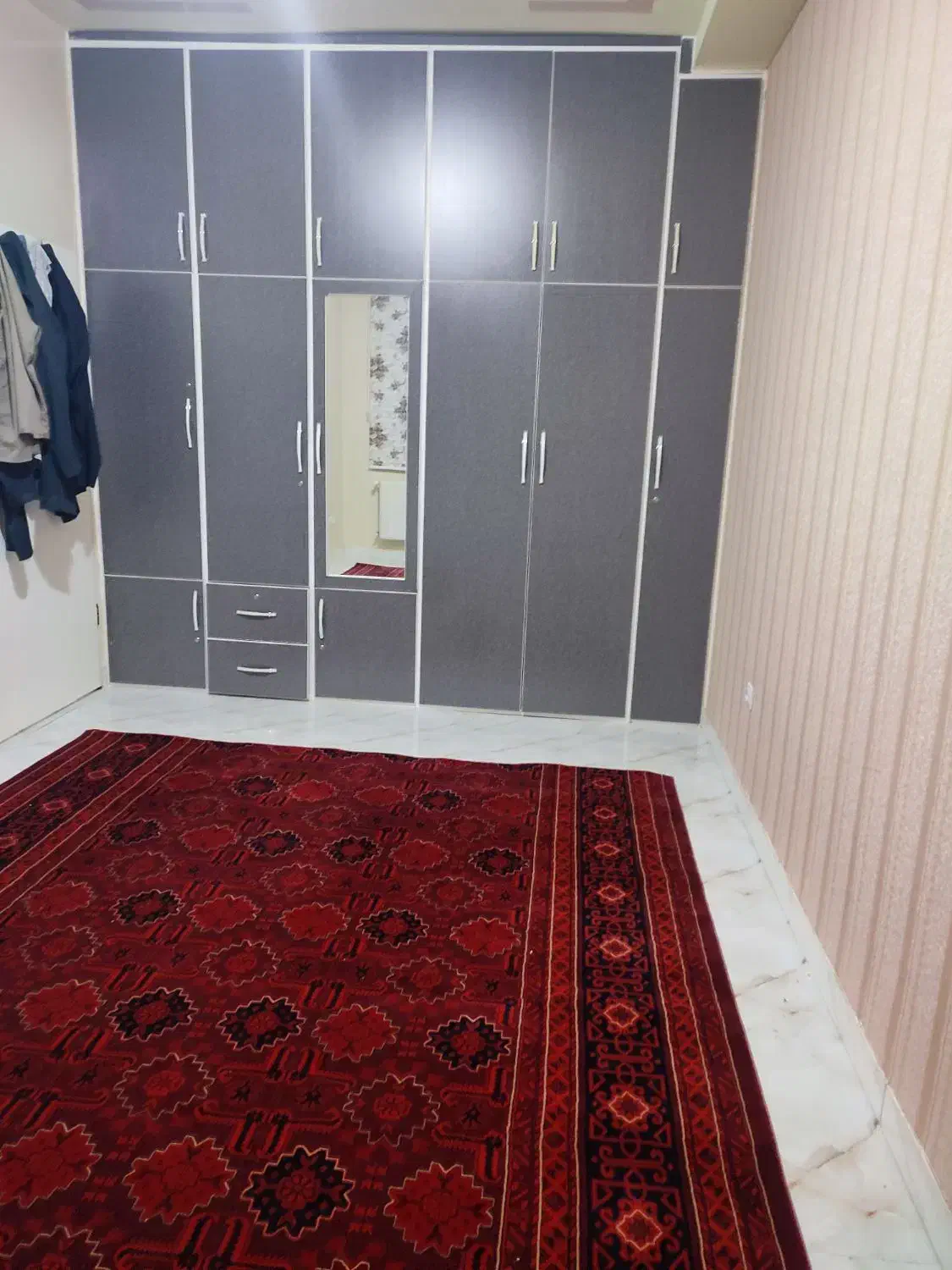 فرش فروشی|فرش|ایلام, |دیوار