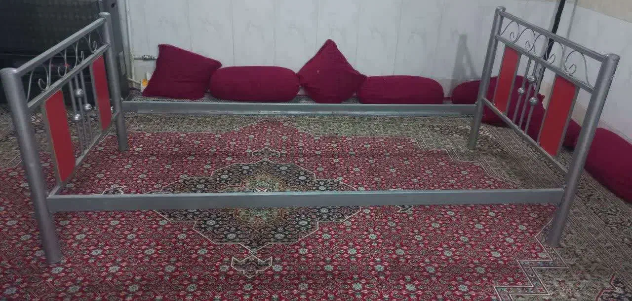 تخت|تخت و سرویس خواب|قم, چهار مردان|دیوار