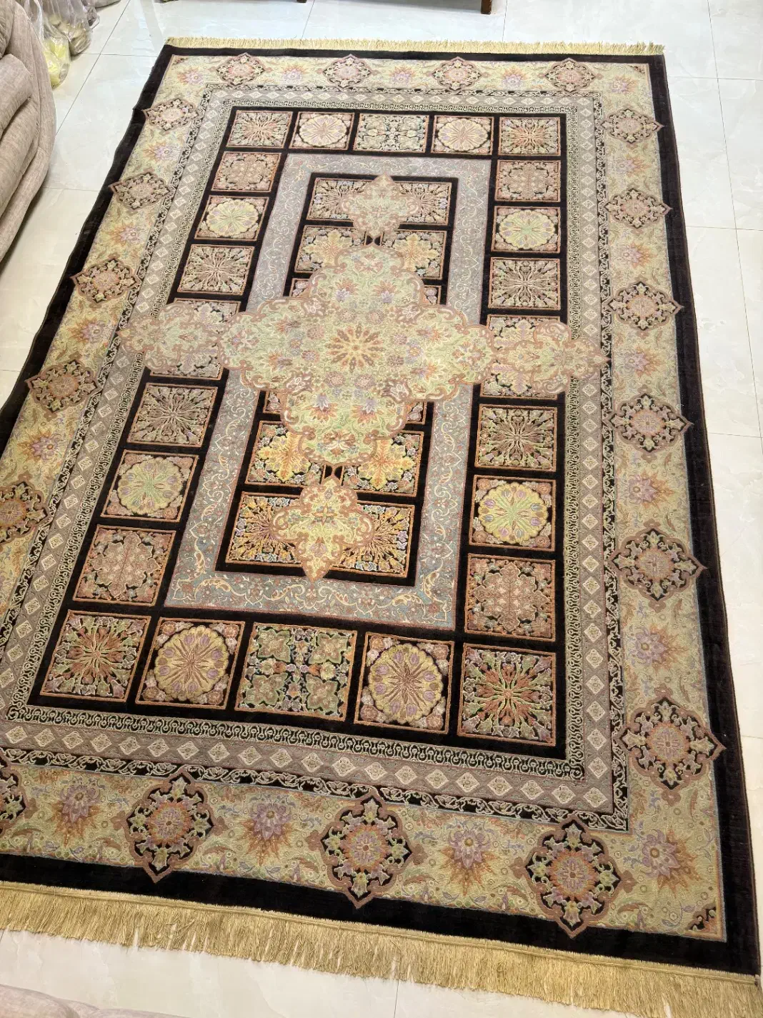 فرش ماشینی شش متری در حد نو بدون زدگی و پارگی|فرش|ساری, |دیوار